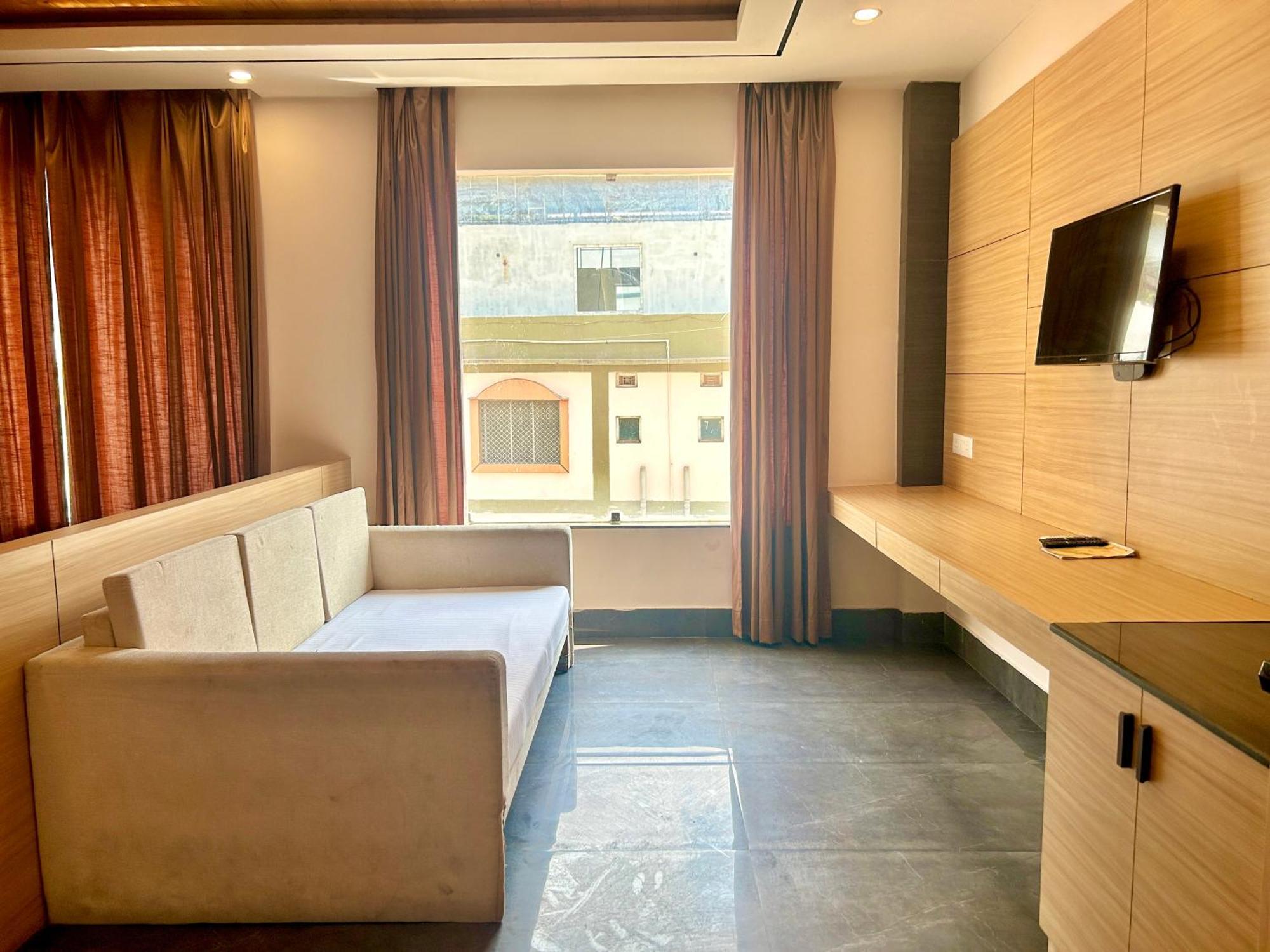 Hotel Aqua Vibes Rishikesh Exterior photo