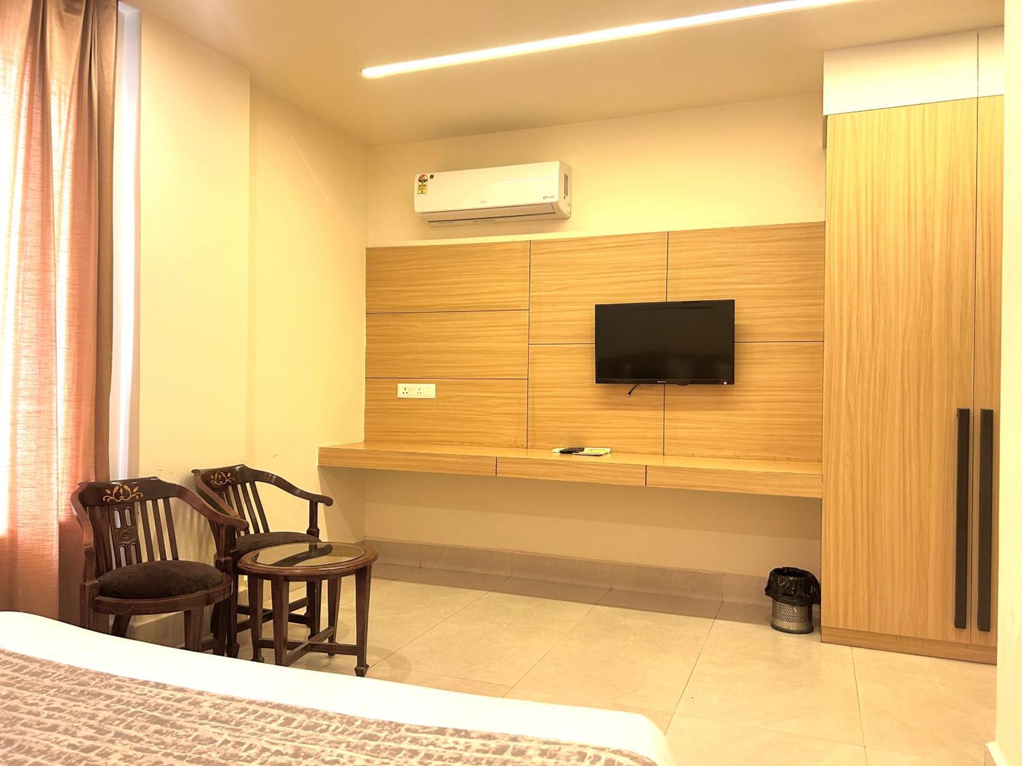 Hotel Aqua Vibes Rishikesh Exterior photo
